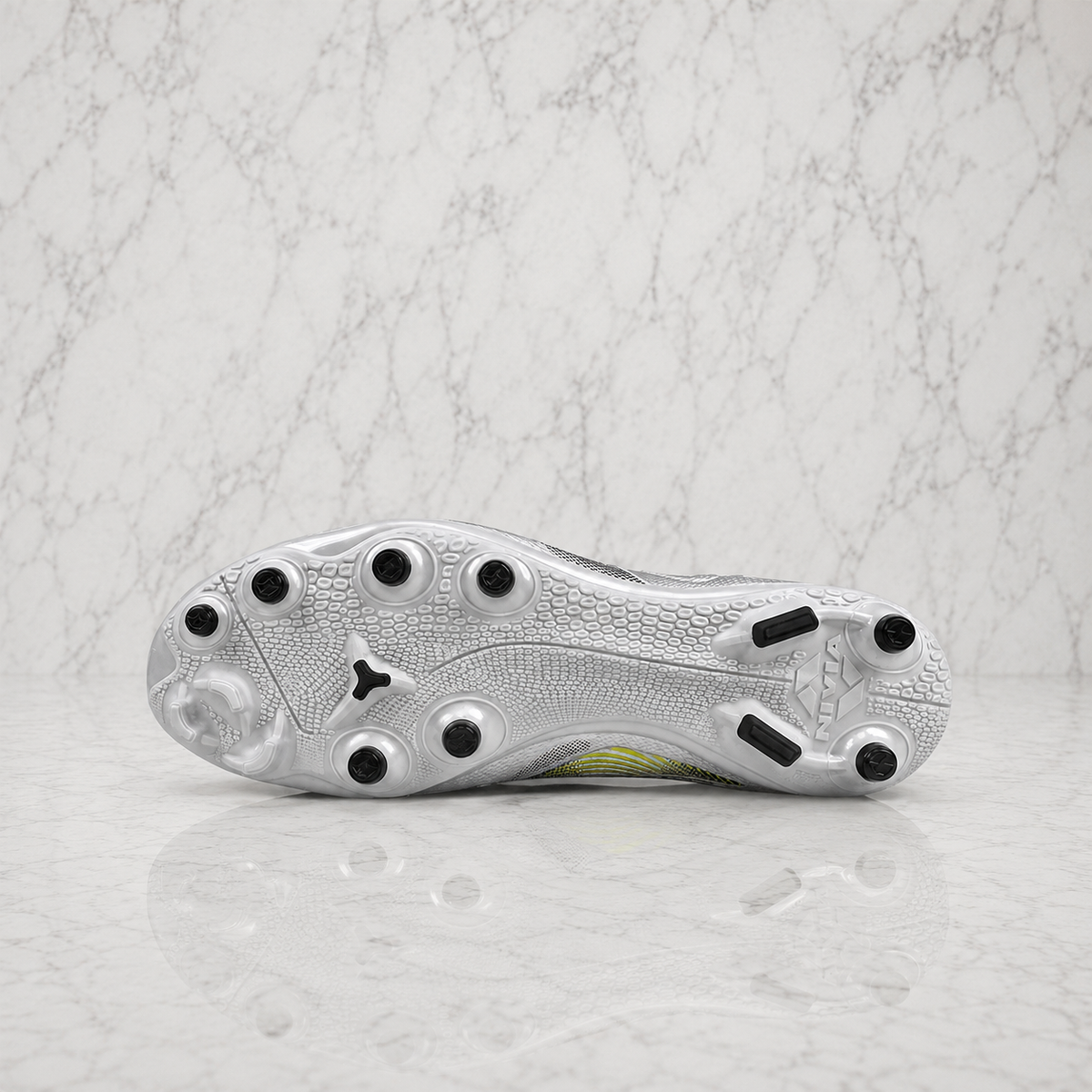 Nivia Ashtang 3.0 Football Studs FB-1670 Silver/Black