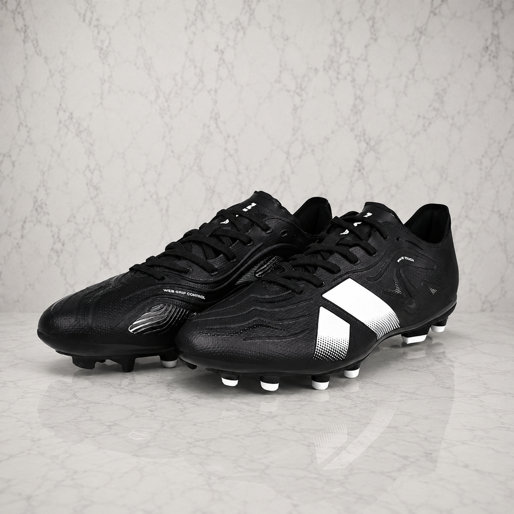 Nivia Ashtang 3.0 Football Studs FB-1670 Black/White