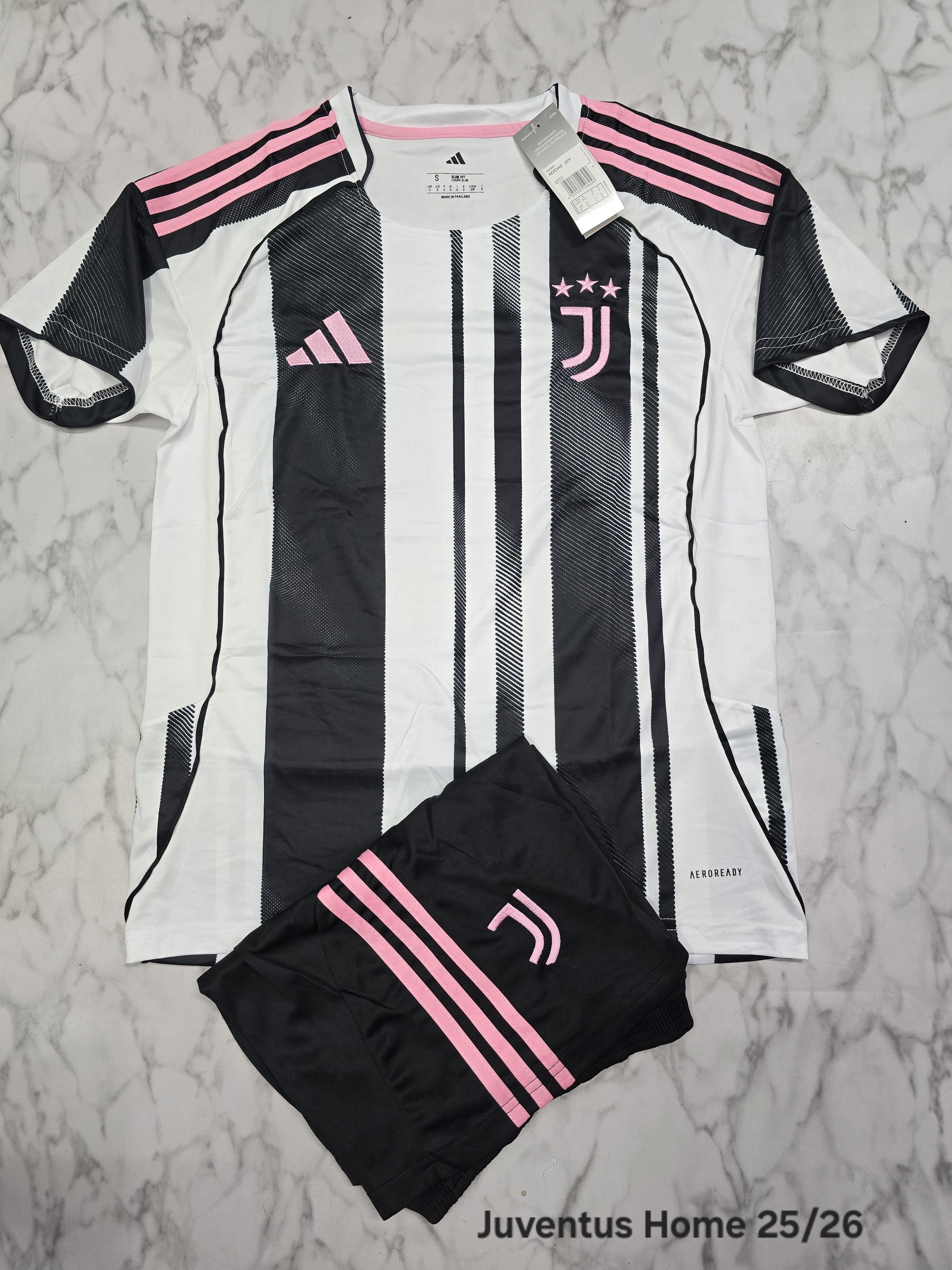 Juventus Home 25/26 Football Jersey Set (Jersey + Shorts)
