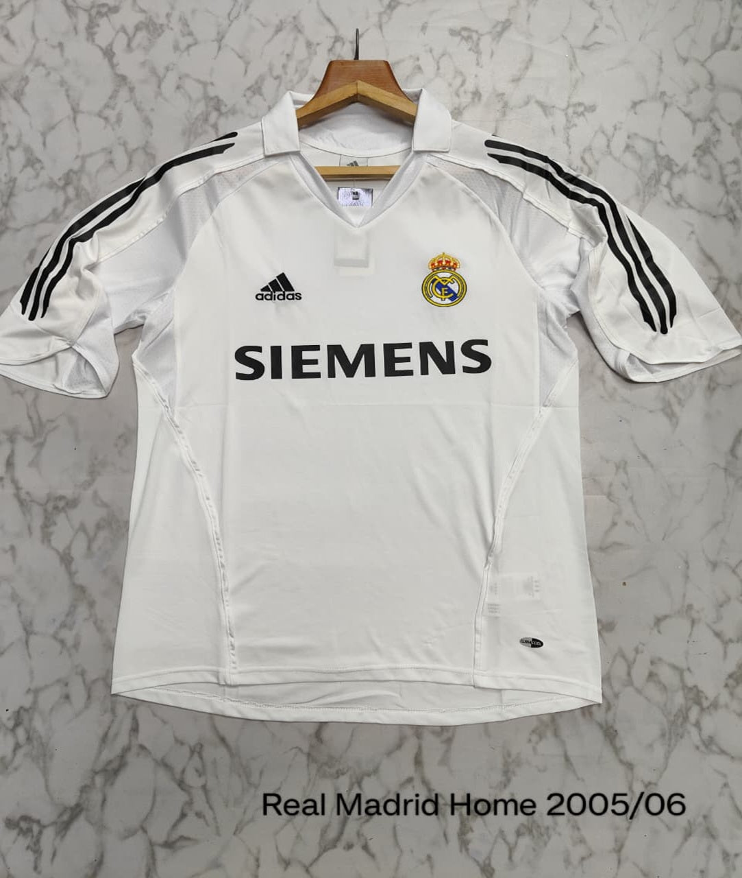 Real Madrid Home 2005/06 Retro Football Jersey Master Quality