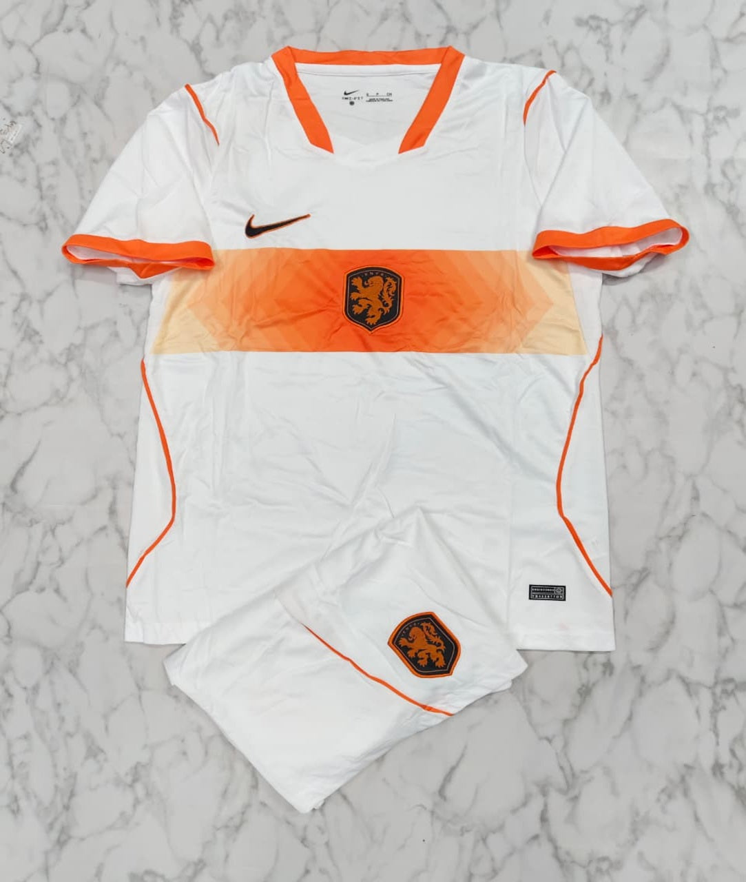 Netherland Away 2026 Football Jersey Set (Jersey + Shorts)