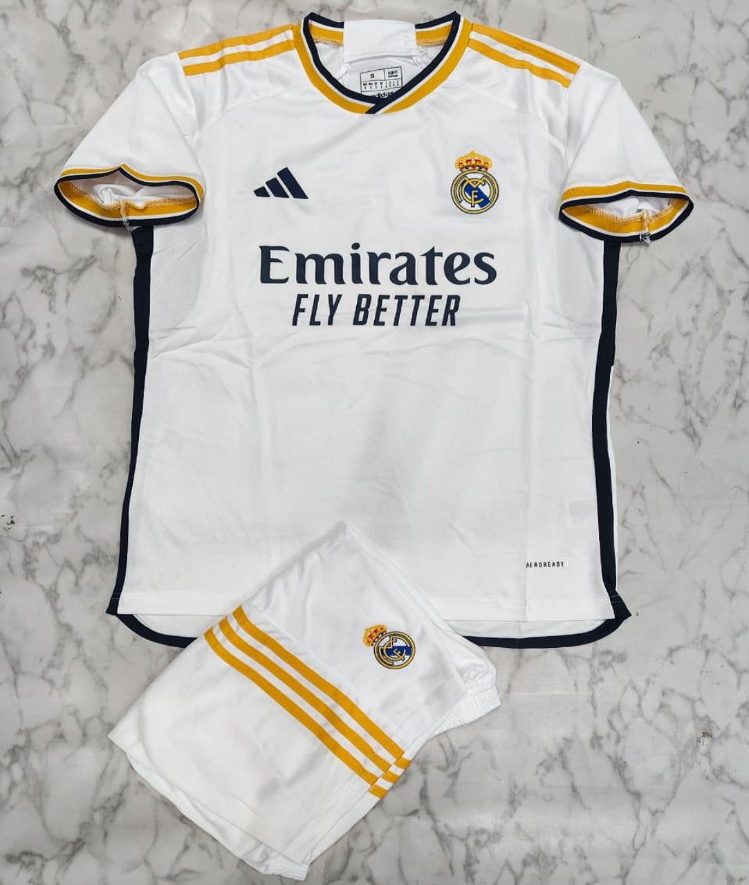 Real Madrid Home 23/24 Football Jersey Set (Jersey + Shorts)