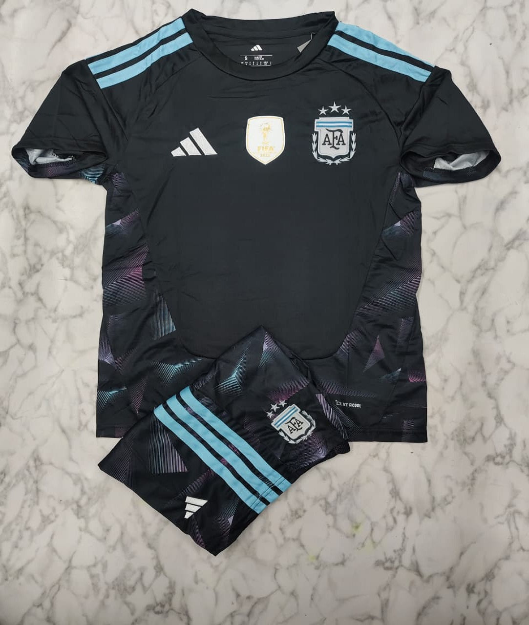 Argentina Goalkeeper 2026 Football Jersey Set (Jersey + Shorts)