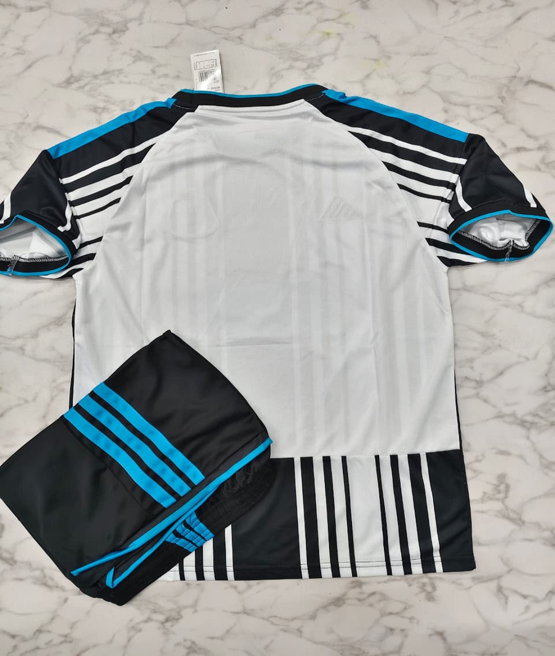 Newcastle United Home 26/27 Football Jersey Set (Jersey + Shorts)