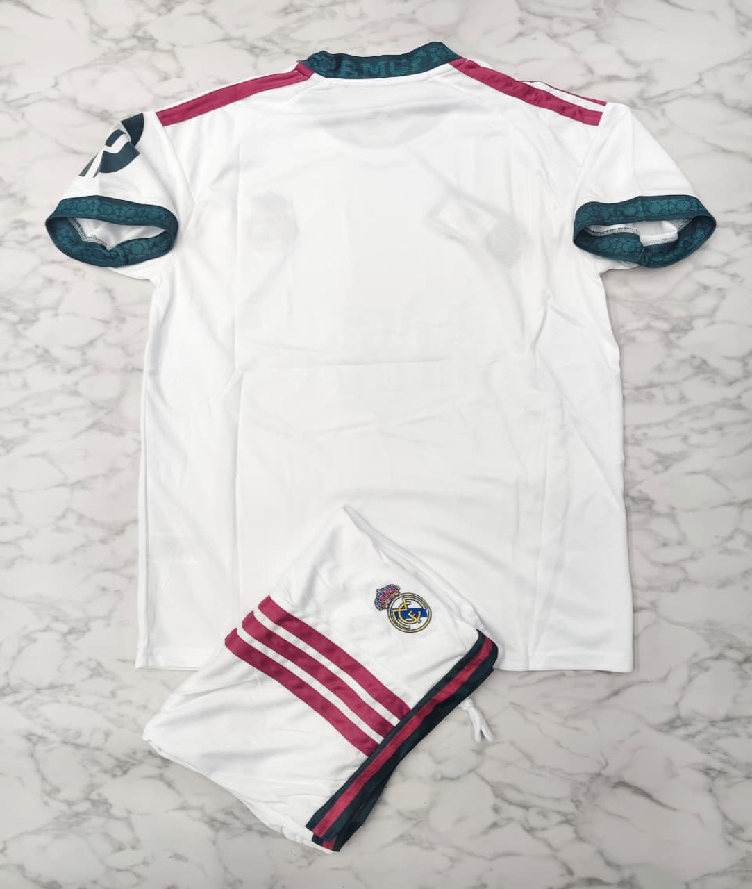 Real Madrid Home 26/27 Football Jersey Set (Jersey + Shorts)