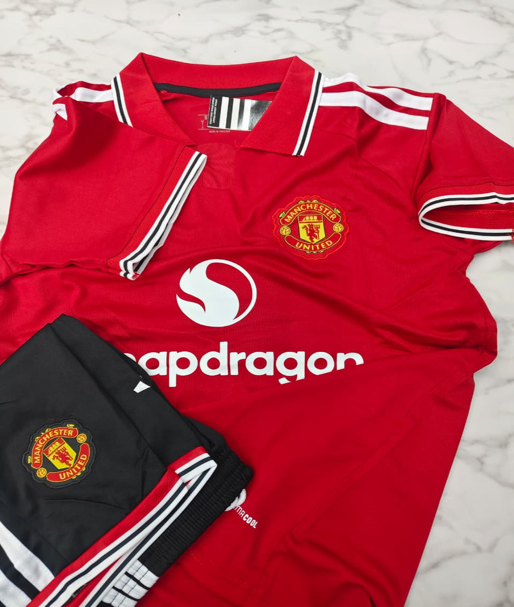 Manchester United Home 26/27 Football Jersey Set (Jersey + Shorts)