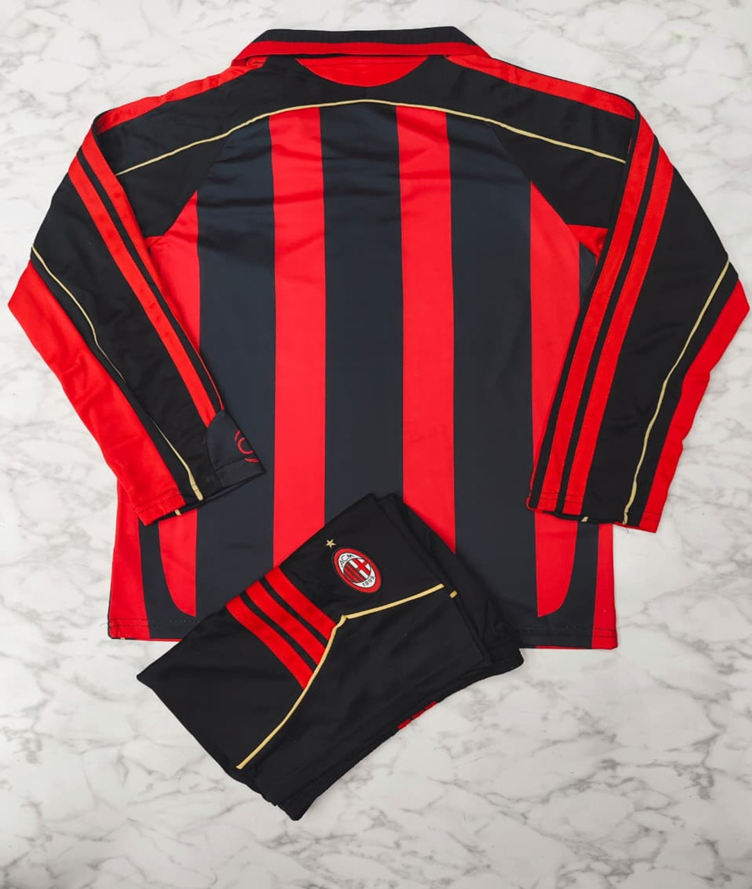 AC Milan Home 2006/07 Retro Full Sleeves Football Jersey Set (Jersey + Shorts)